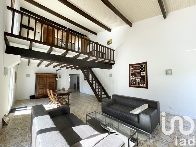 Maison - 245 m² - 8 pièces