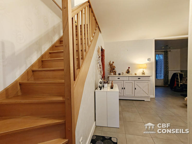 Maison - 96 m² - 5 pièces