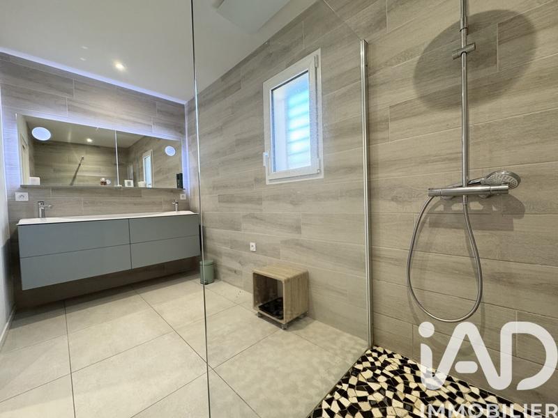 Maison - 158 m² - 5 pièces