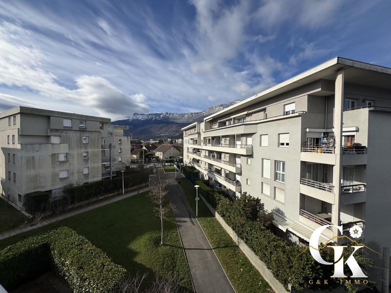 Appartement - 83 m² - 4 pièces