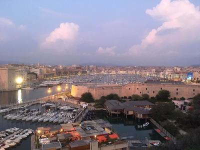 Fonds de commerce - Hôtellerie / Restauration - 100 m²