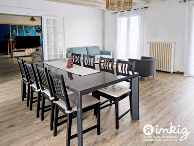 Maison - 211 m² - 8 pièces