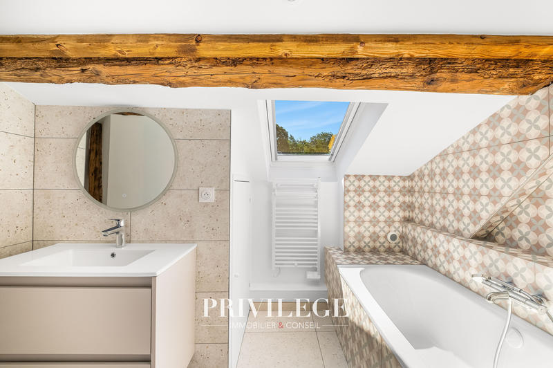 Maison - 164 m² - 5 pièces