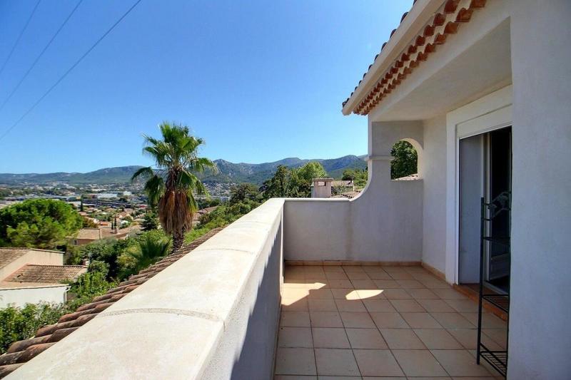 Maison - 200 m² - 5 pièces