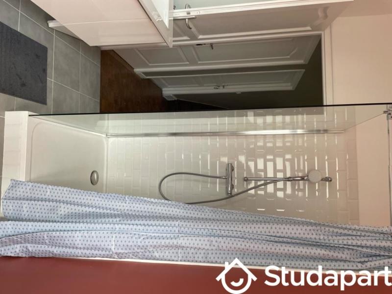 Chambre - 13 m² - 1 pièce