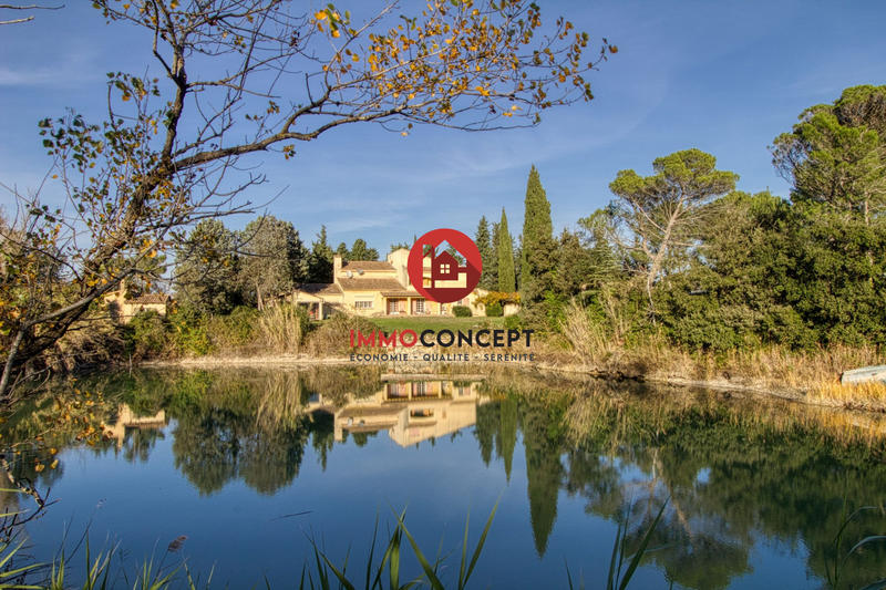 Maison - 286 m² - 14 pièces