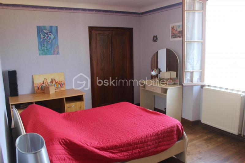 Corps de ferme - 230 m² - 7 pièces