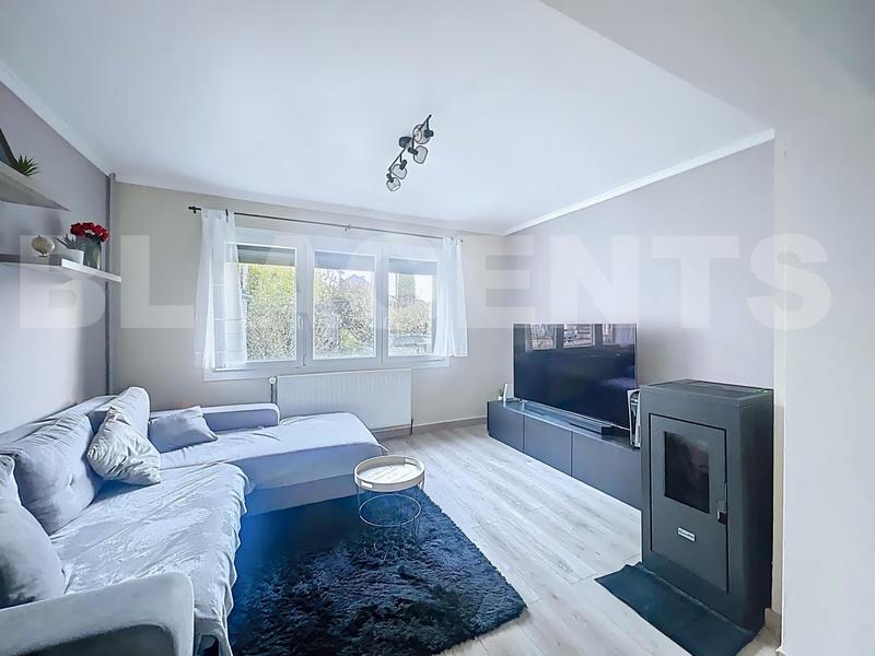 Maison jumelée - 69 m² - 5 pièces