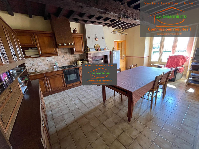 Maison - 380 m² - 5 pièces