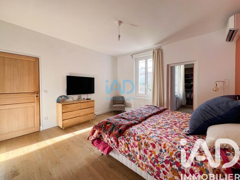 Maison - 200 m² - 10 pièces