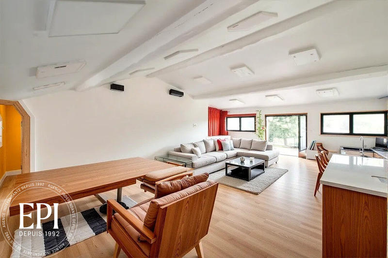 Propriété - 450 m² - 10 pièces