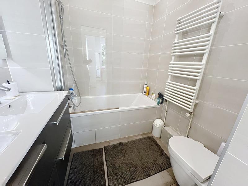 Appartement - 123 m² - 6 pièces