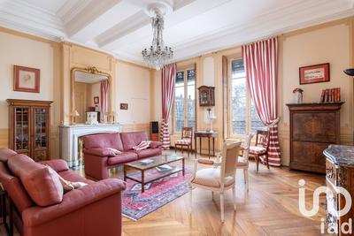 Appartement - 183 m² - 7 pièces