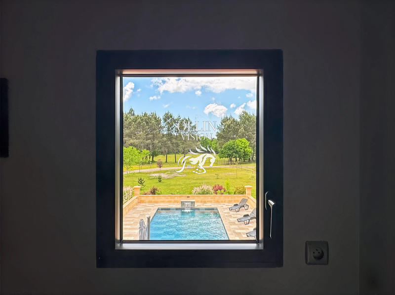 Maison - 203 m² - 7 pièces