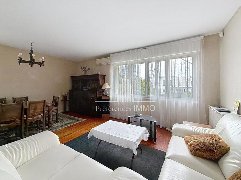 Maison - 165 m² - 8 pièces