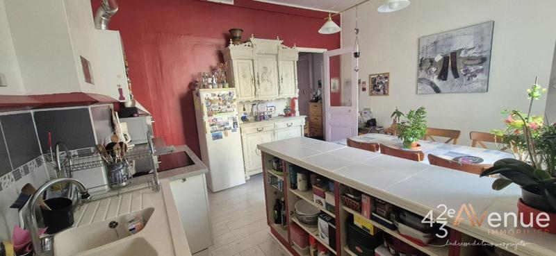 Appartement - 64 m² - 3 pièces