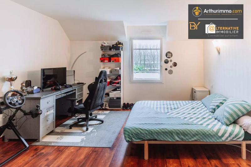 Maison - 240 m² - 9 pièces