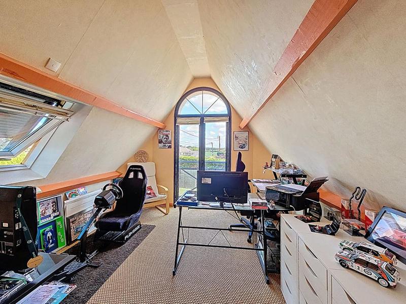 Maison - 217 m² - 10 pièces