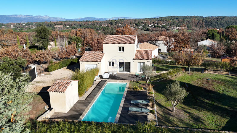 Villa - 90 m² - 4 pièces