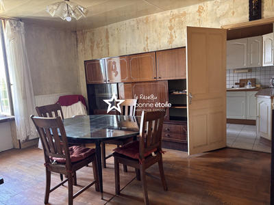 Maison - 330 m² - 14 pièces