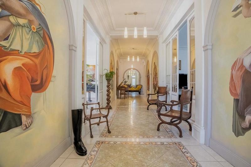 Demeure - 453 m² - 11 pièces