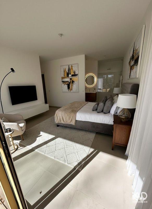 Appartement - 119 m² - 5 pièces