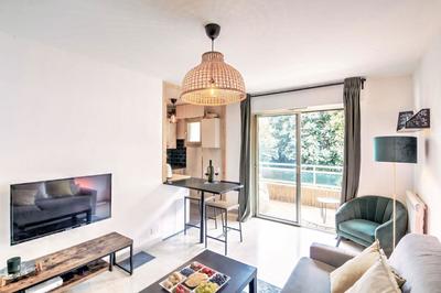 Studio - 24 m² - 1 pièce