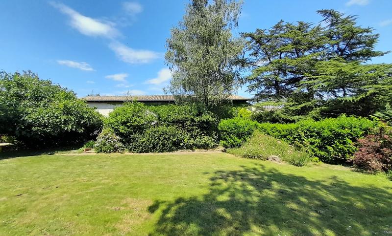 Grange - 200 m² - 4 pièces