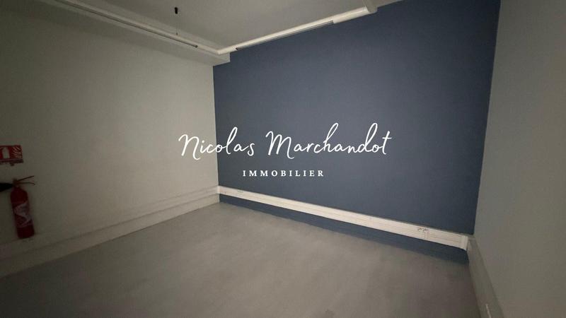 Local commercial - 30 m² - 2 pièces