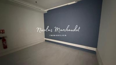 Local commercial - 30 m² - 2 pièces