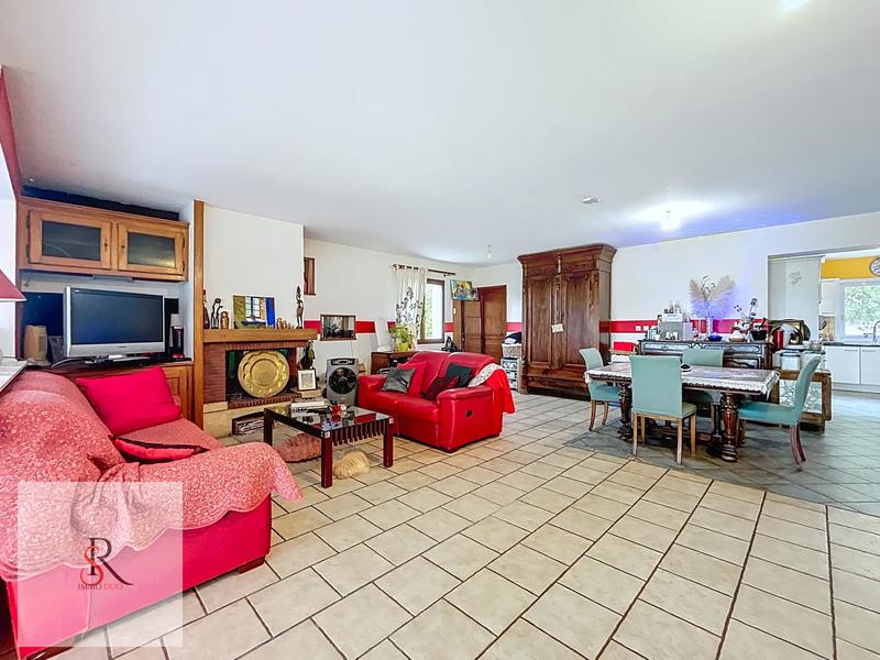 Maison - 265 m² - 8 pièces