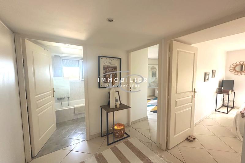 Appartement - 80 m² - 4 pièces