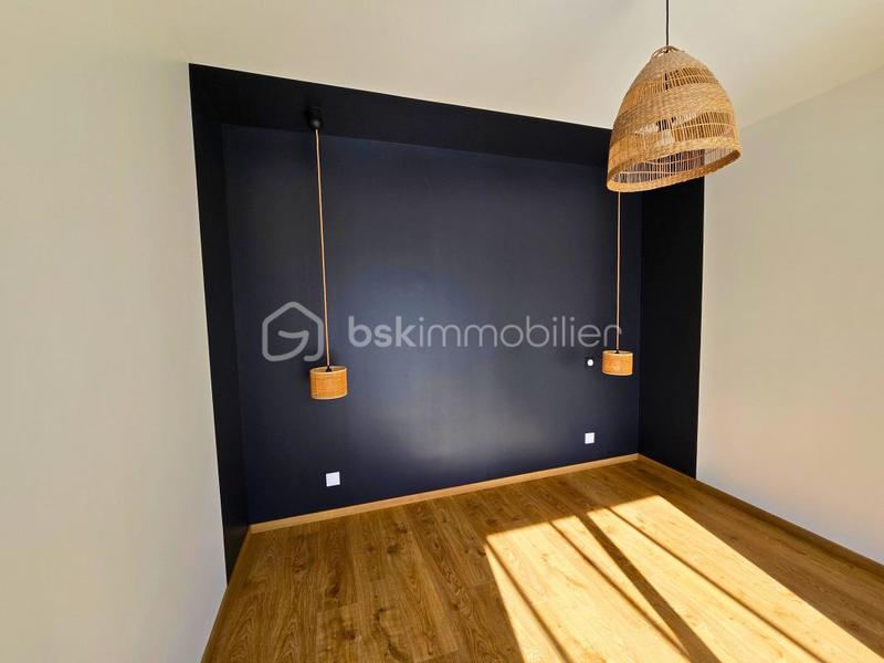 Maison - 121 m² - 5 pièces