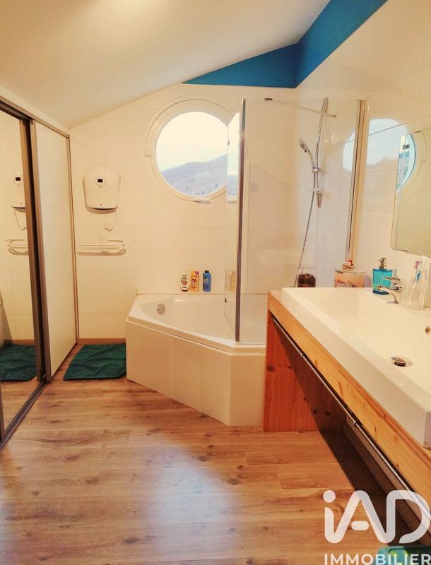 Maison - 155 m² - 6 pièces