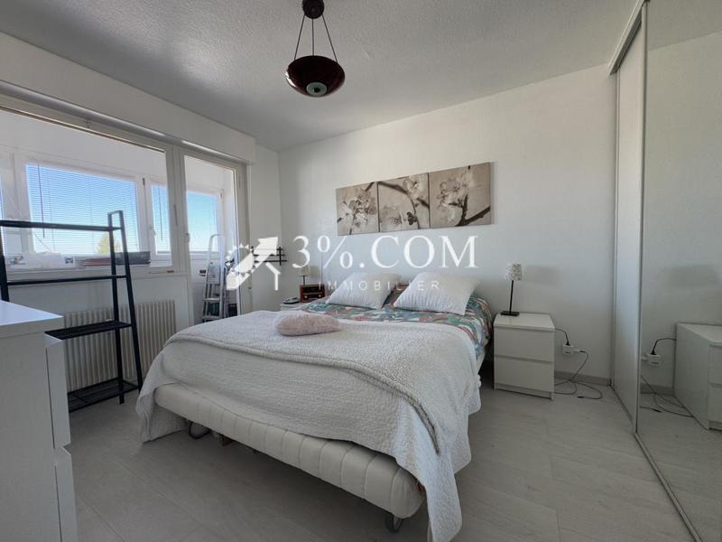 Appartement - 96 m² - 5 pièces