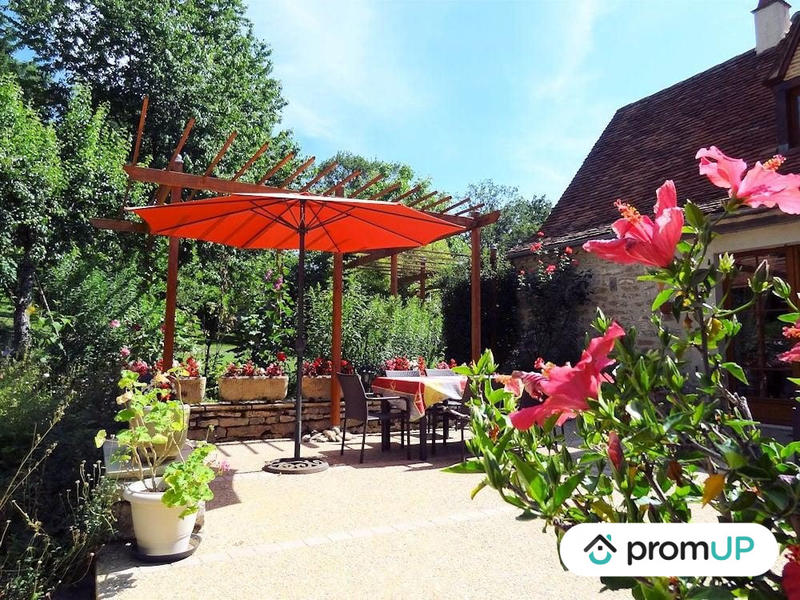 Maison ancienne - 340 m² - 8 pièces