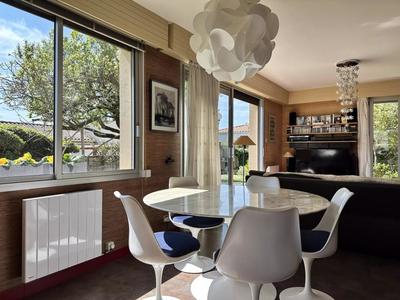 Maison - 138 m² - 6 pièces