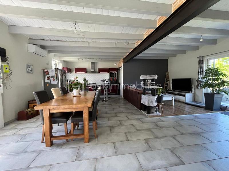 Maison - 140 m² - 5 pièces