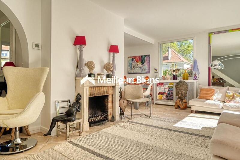 Maison - 153 m² - 8 pièces