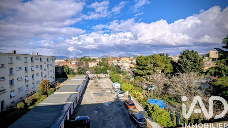 Appartement - 77 m² - 3 pièces