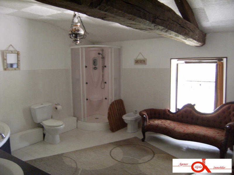 Maison ancienne - 175 m² - 6 pièces