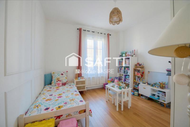 Maison - 95 m² - 5 pièces