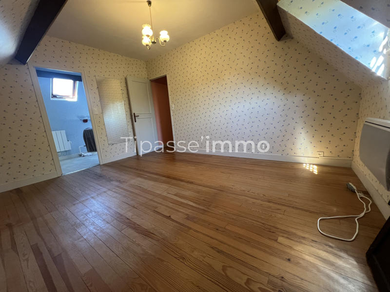 Maison - 180 m² - 10 pièces