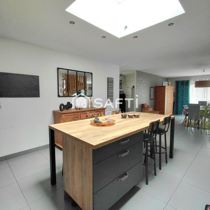 Maison - 136 m² - 6 pièces