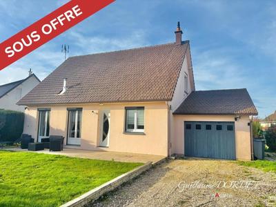 Maison traditionnelle - 109 m² - 4 pièces