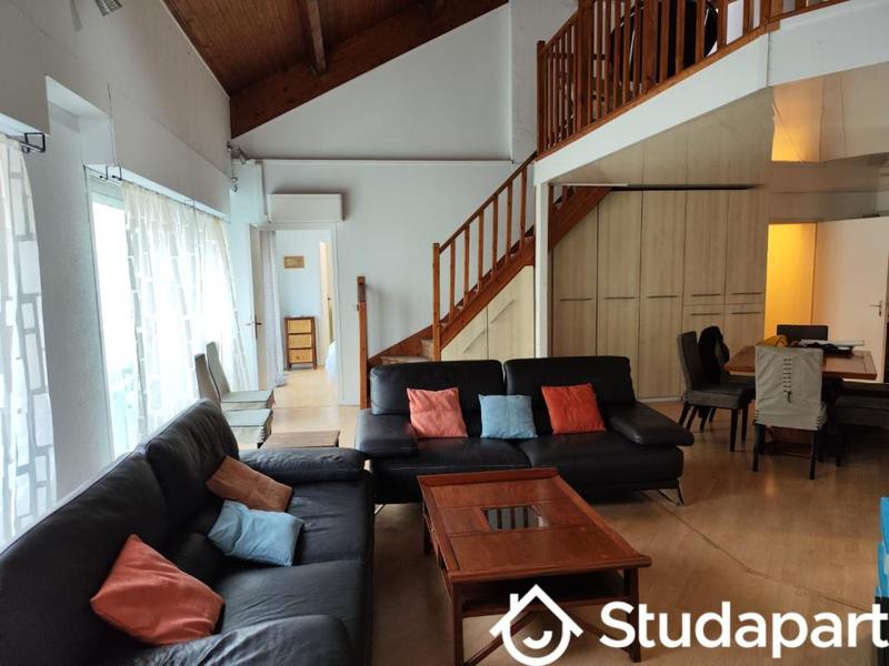 Chambre - 12 m² - 1 pièce