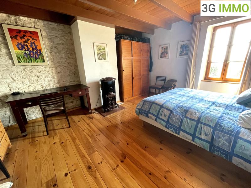 Propriété - 200 m² - 6 pièces