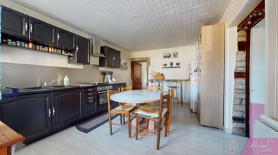 Maison de village - 220 m² - 7 pièces