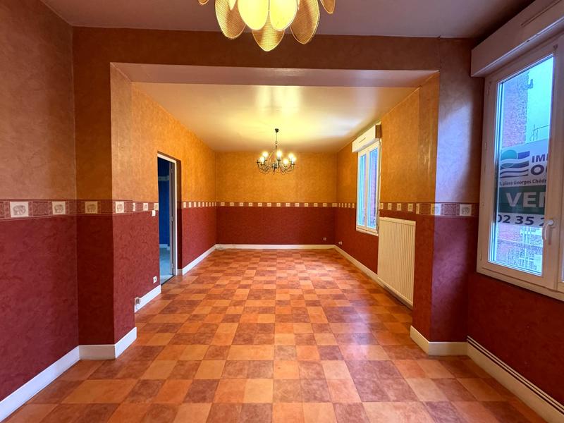 Appartement - 82 m² - 4 pièces