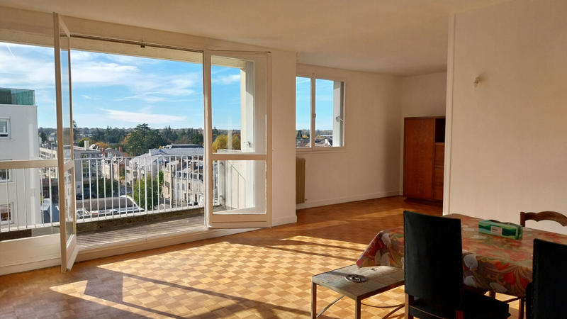 Appartement - 93 m² - 4 pièces